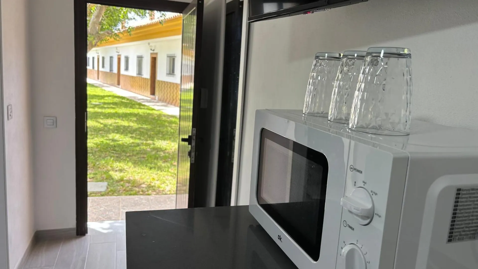 ***** Affittacamere Hostal Los Mellizos Conil De La Frontera Spagna