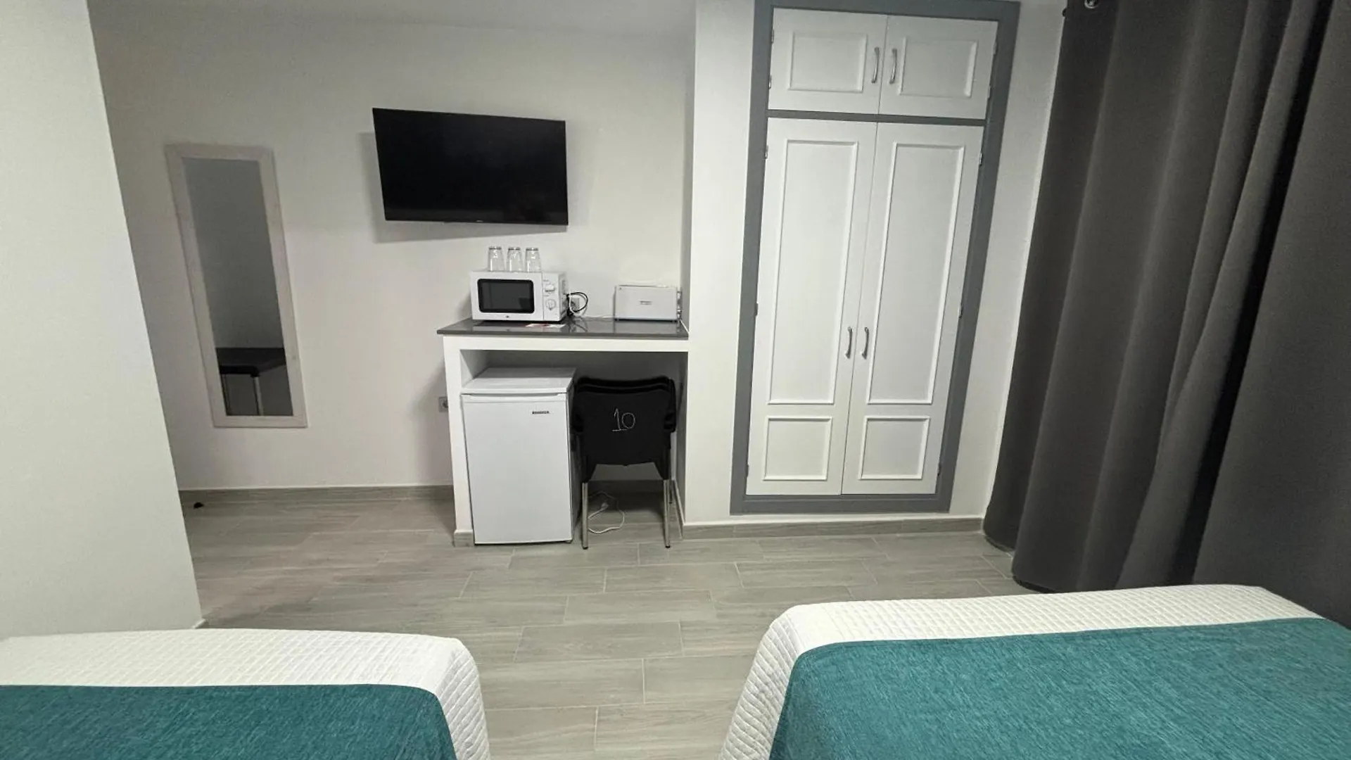 Hostal Los Mellizos Conil De La Frontera Affittacamere