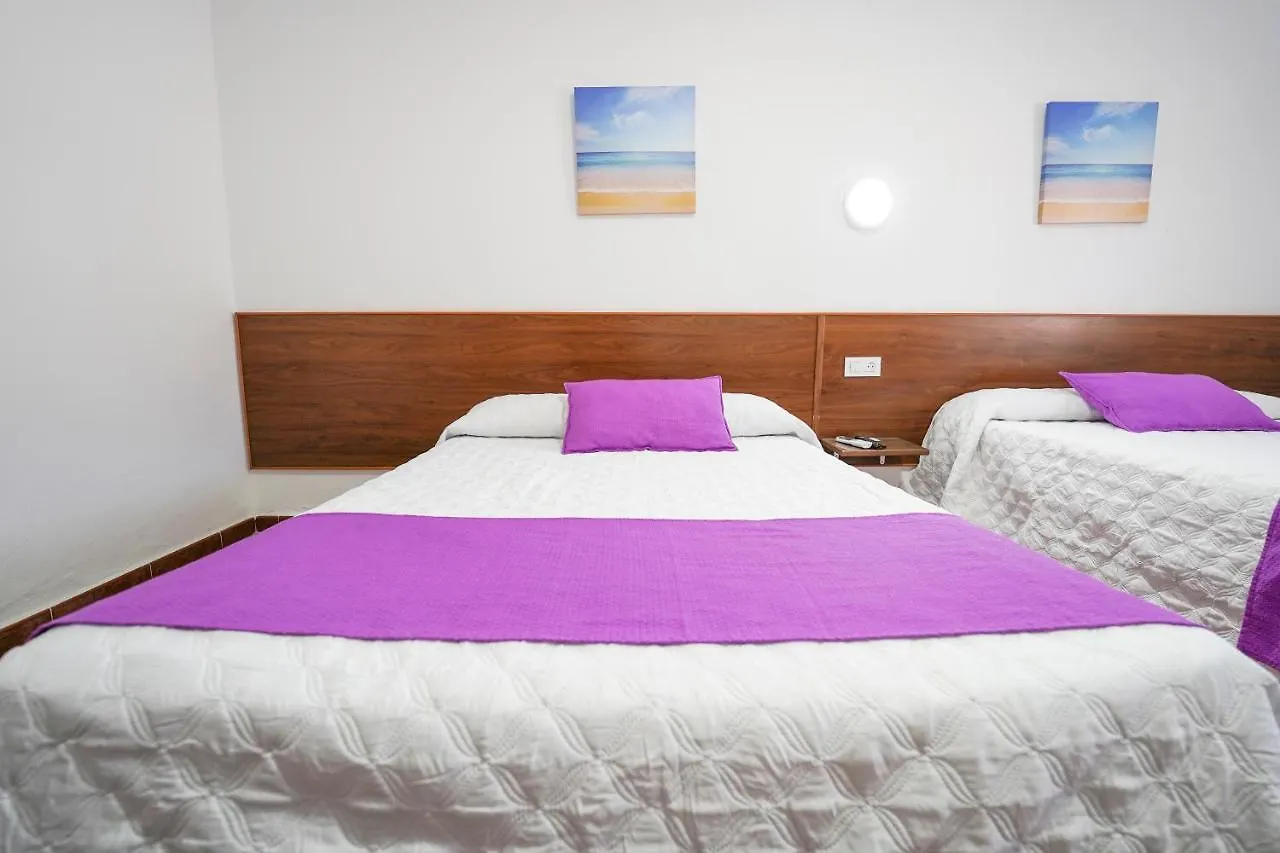 Hostal Los Mellizos Conil De La Frontera Guest house