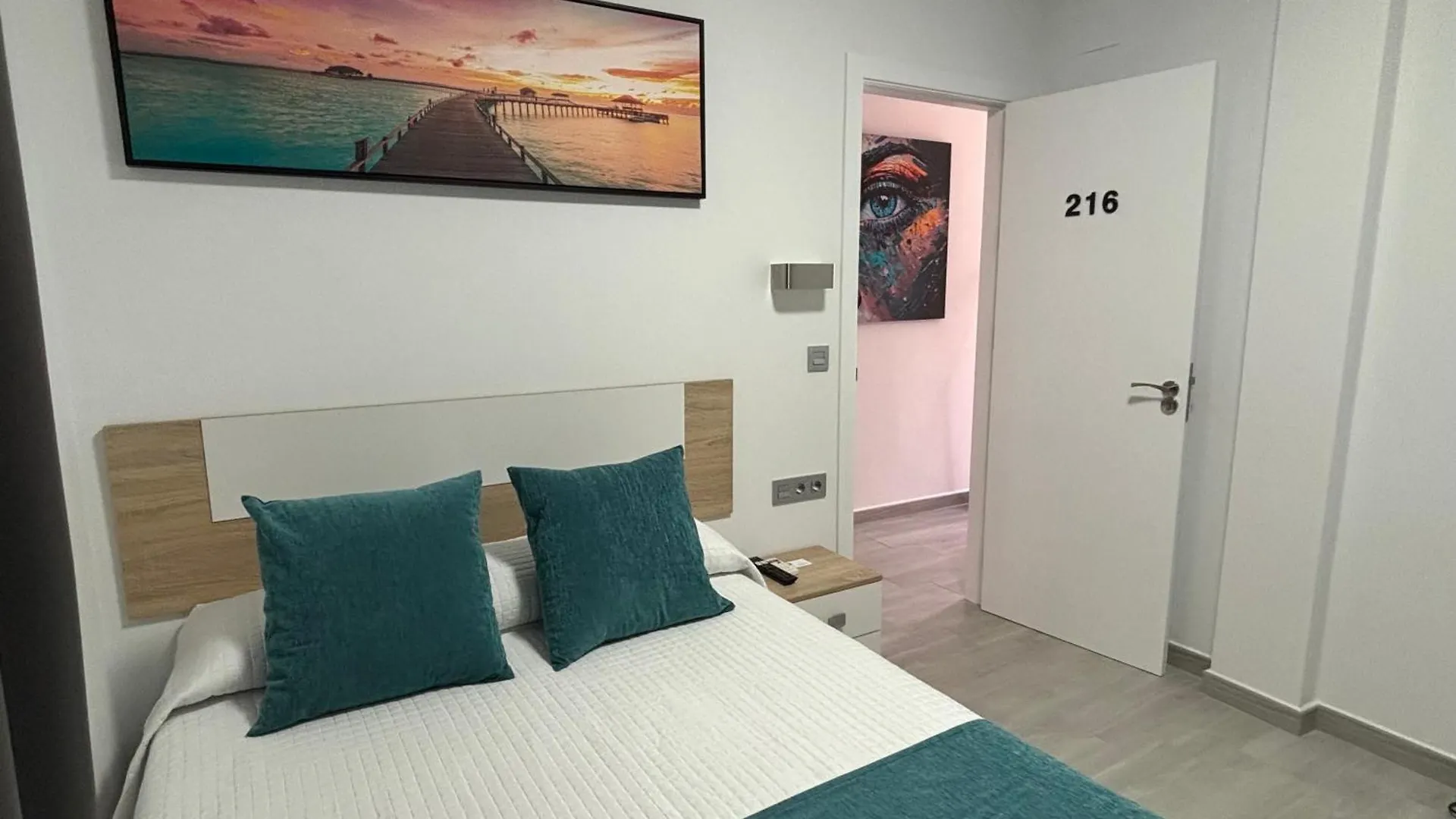Hostal Los Mellizos Conil De La Frontera 5*,