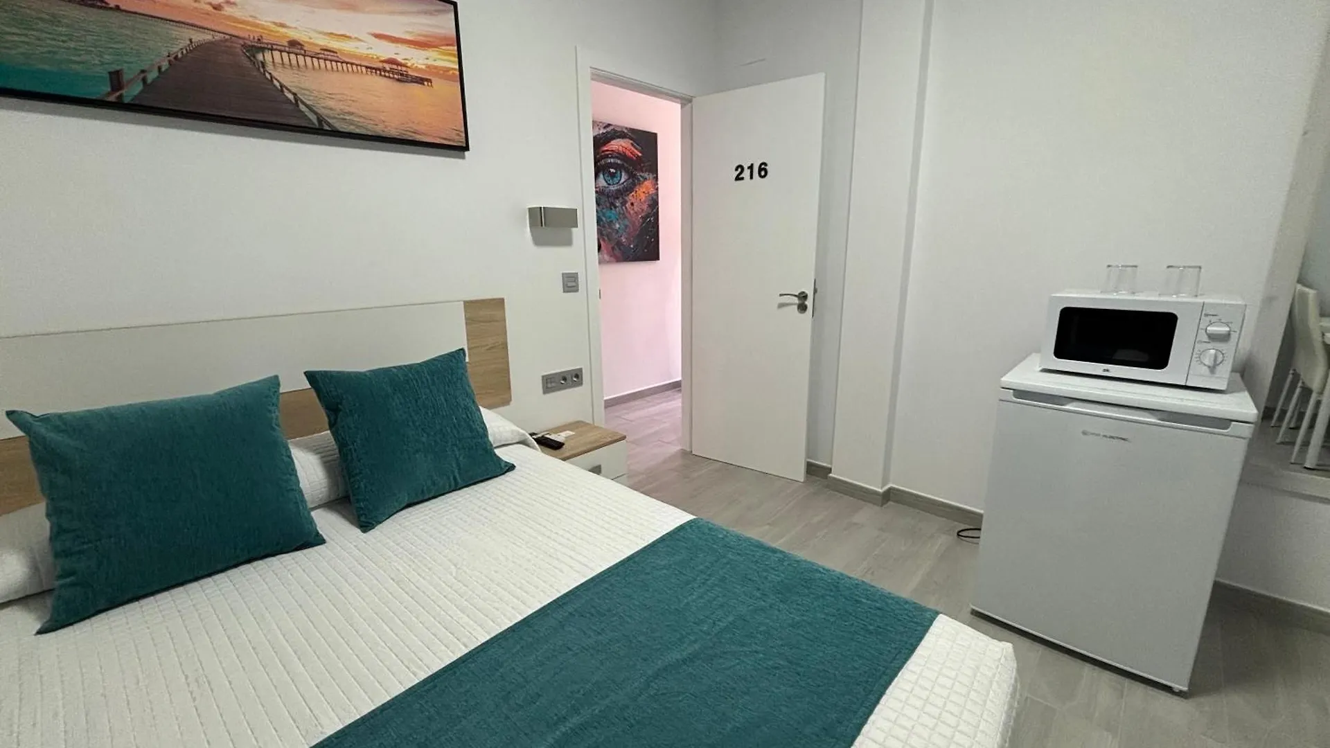 Hostal Los Mellizos Conil De La Frontera Guest house