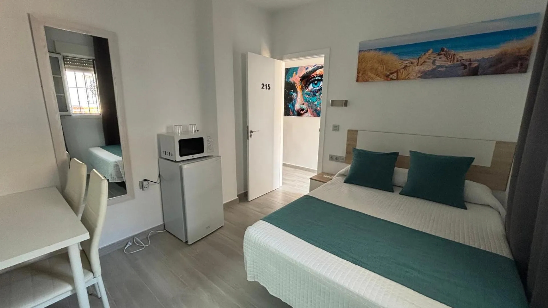 Hostal Los Mellizos Conil De La Frontera Guest house